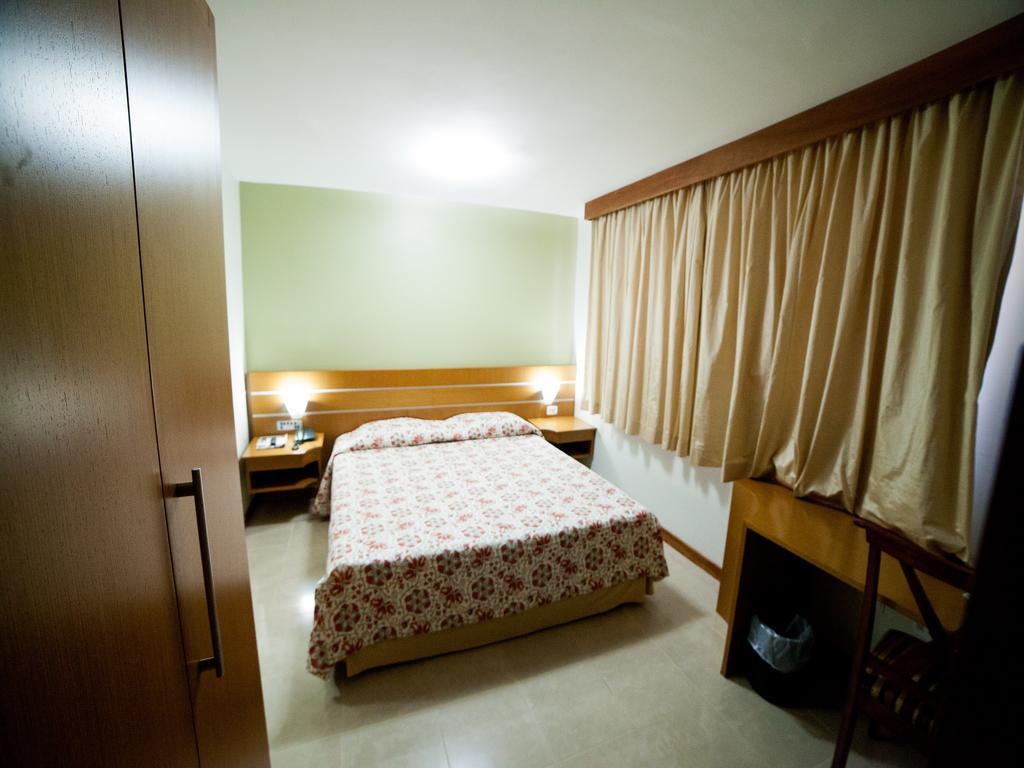Copas Executive Hotel Каскавел Экстерьер фото