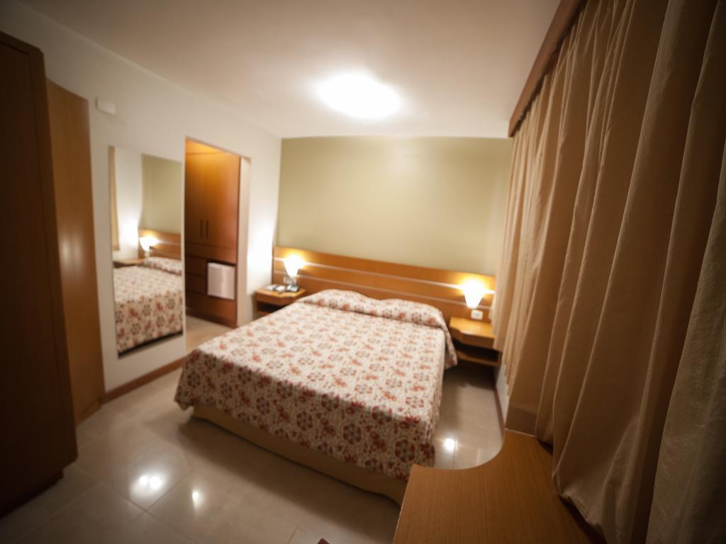 Copas Executive Hotel Каскавел Экстерьер фото