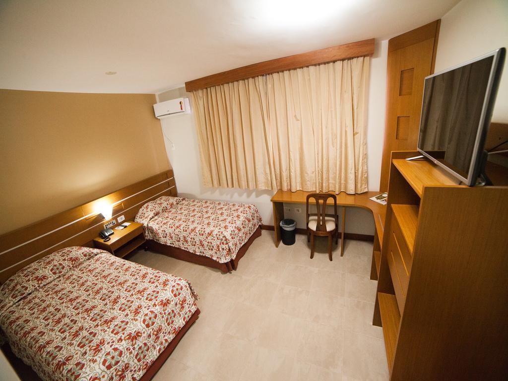 Copas Executive Hotel Каскавел Экстерьер фото